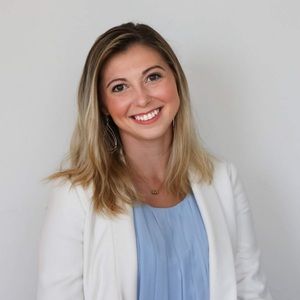 Meet your Posher, Evelyn